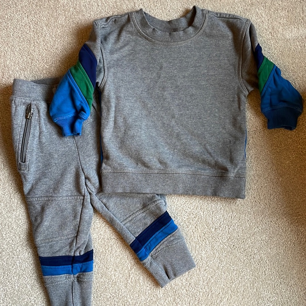 Hanna Anderson 2T jogger sweatsuit set top and pants slim.